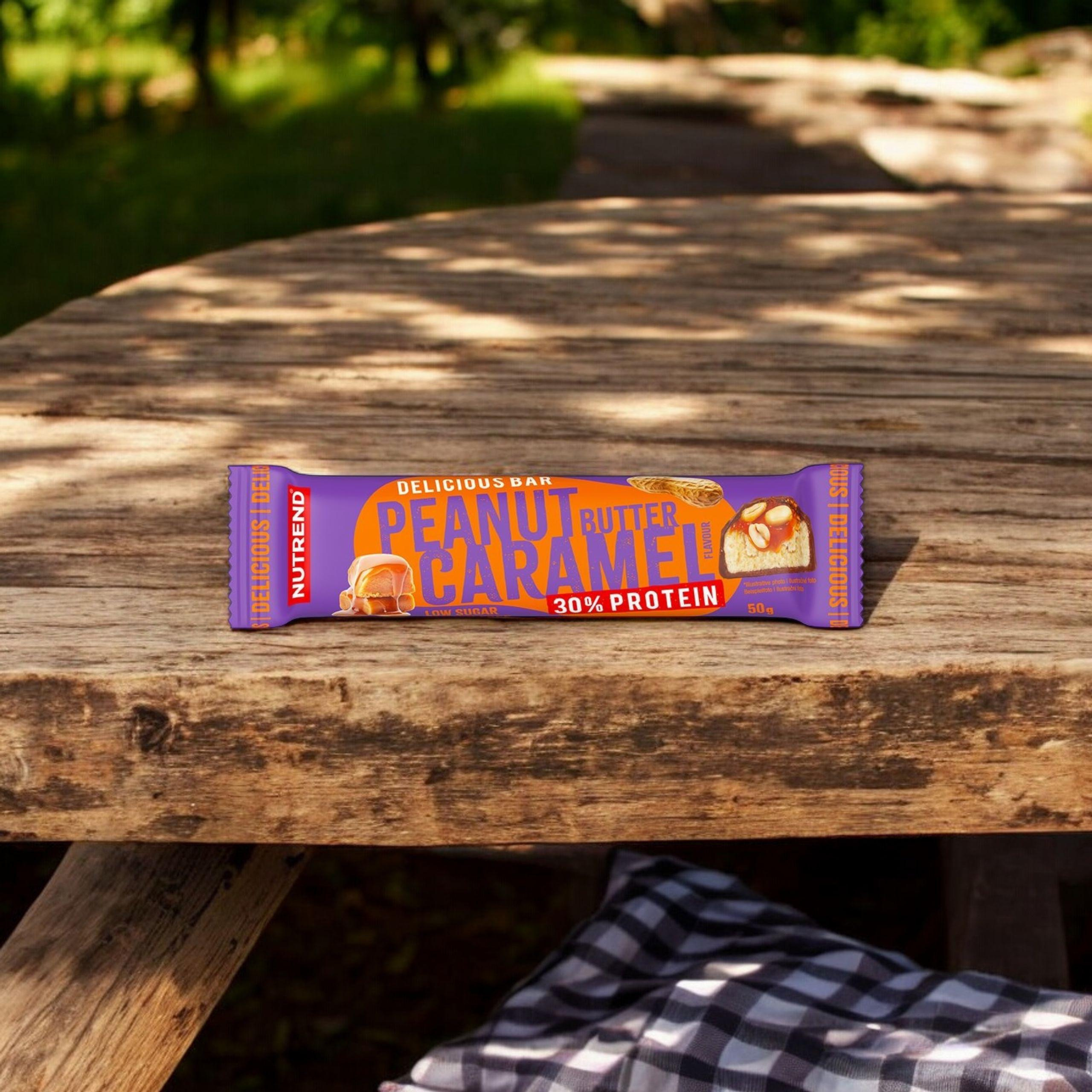 NUTREND Delicious Bar Protein 30 % – 2x 50 g – Masło Orzechowe Karmel