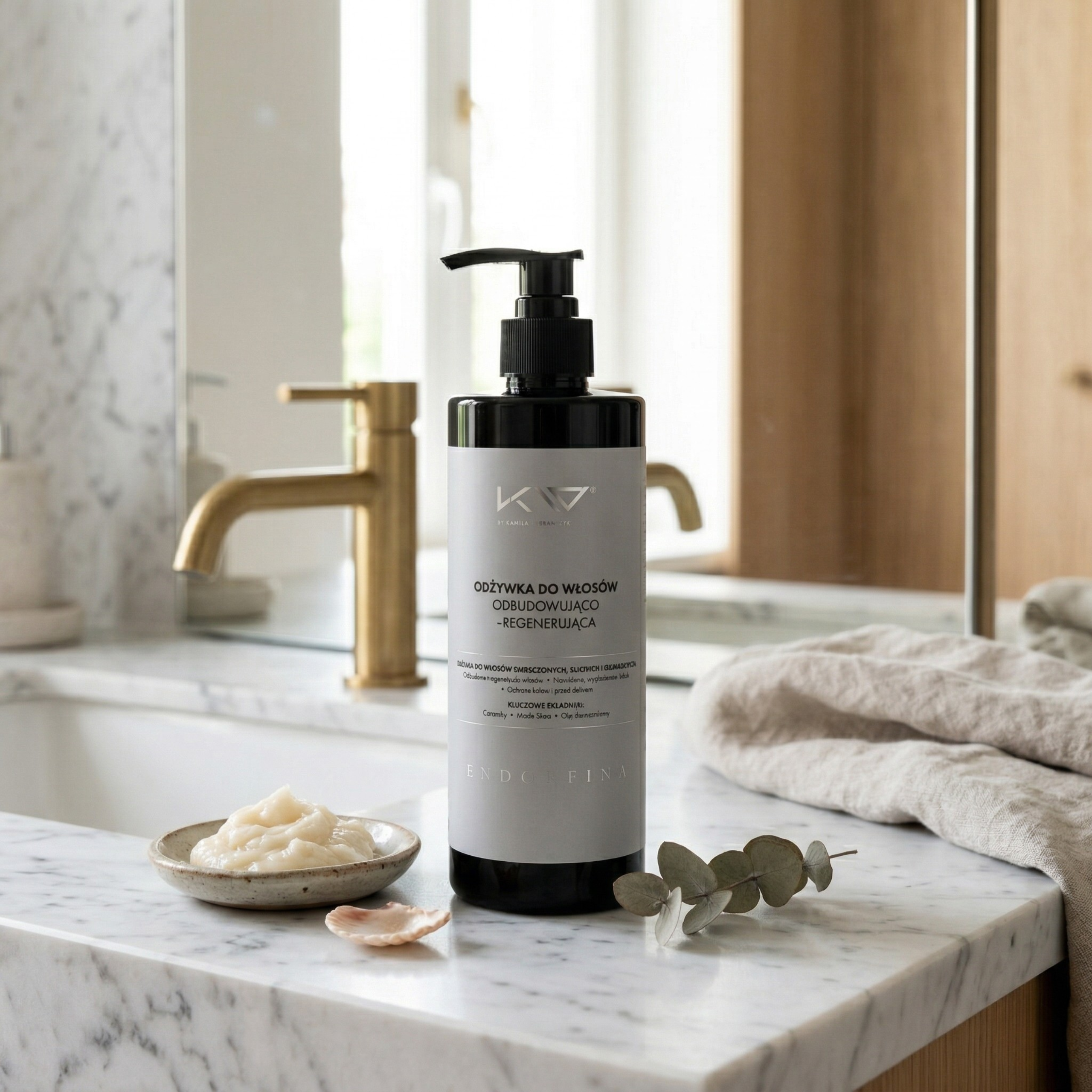 KAMILA WYBRAŃCZYK - Odżywka do Włosów Odbudowująco-Regenerująca - 500ml
