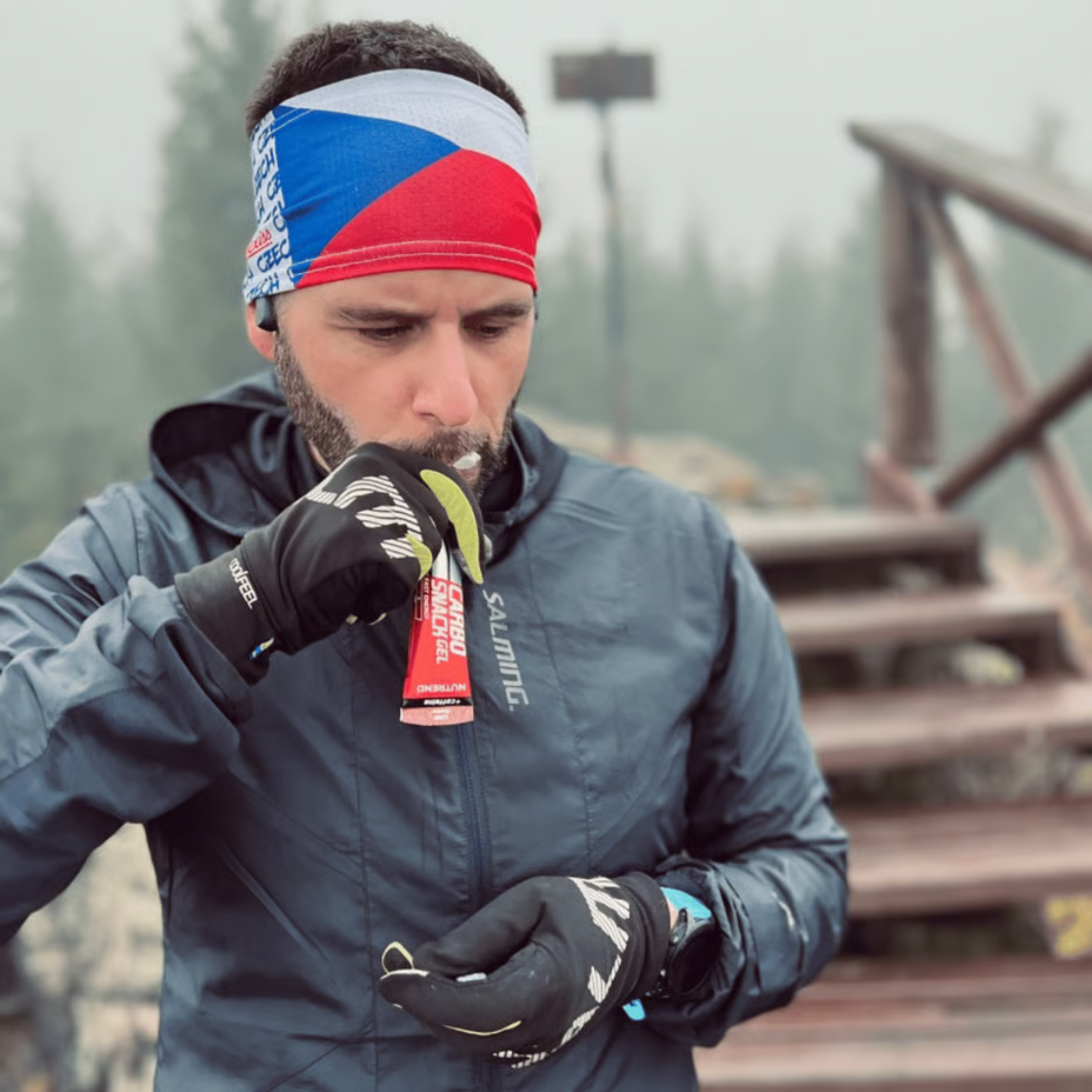 NUTREND - Carbosnack with Caffeine - 12x 2x 50g