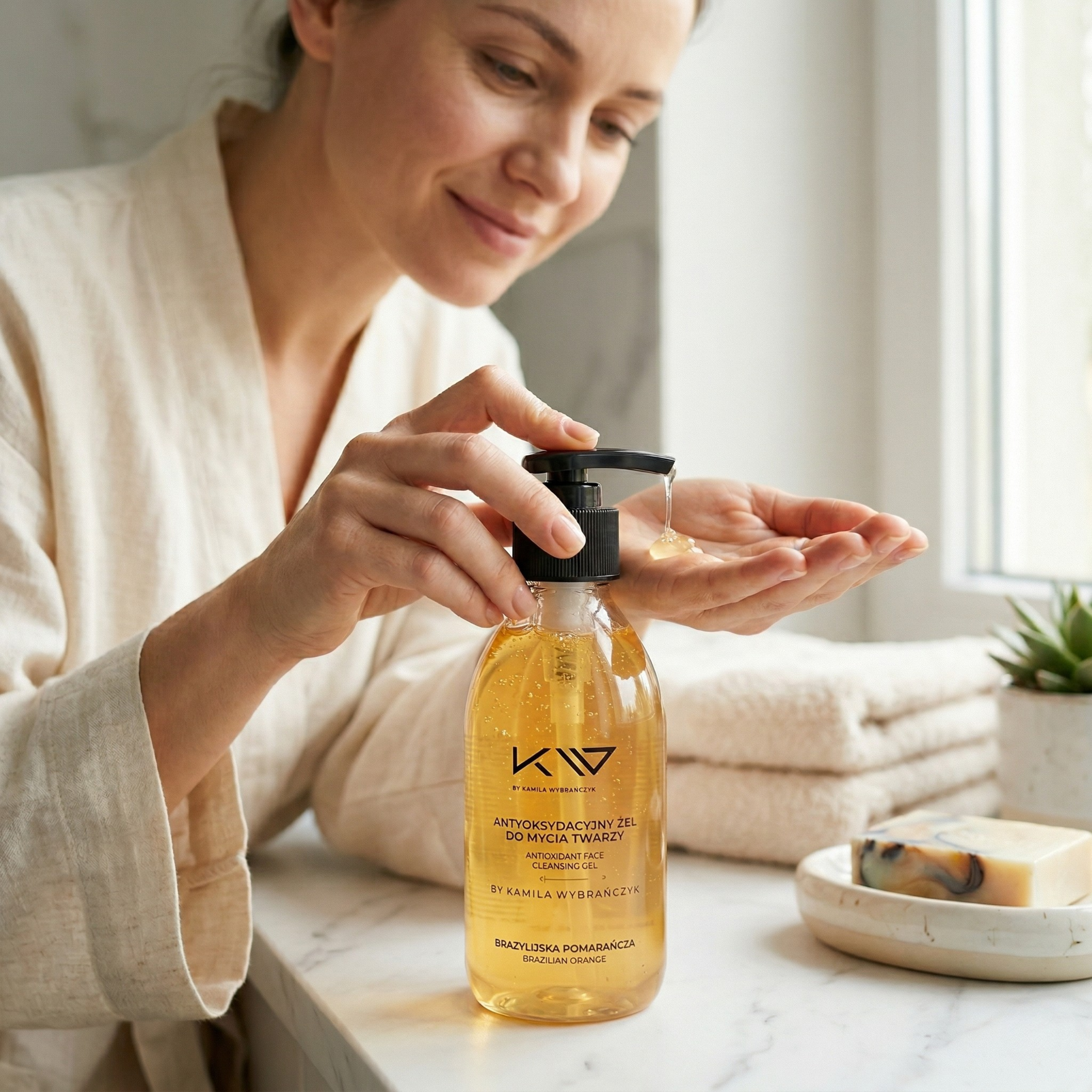 KAMILA WYBRAŃCZYK - Antyoksydacyjny Żel do Mycia Twarzy - 200ml
