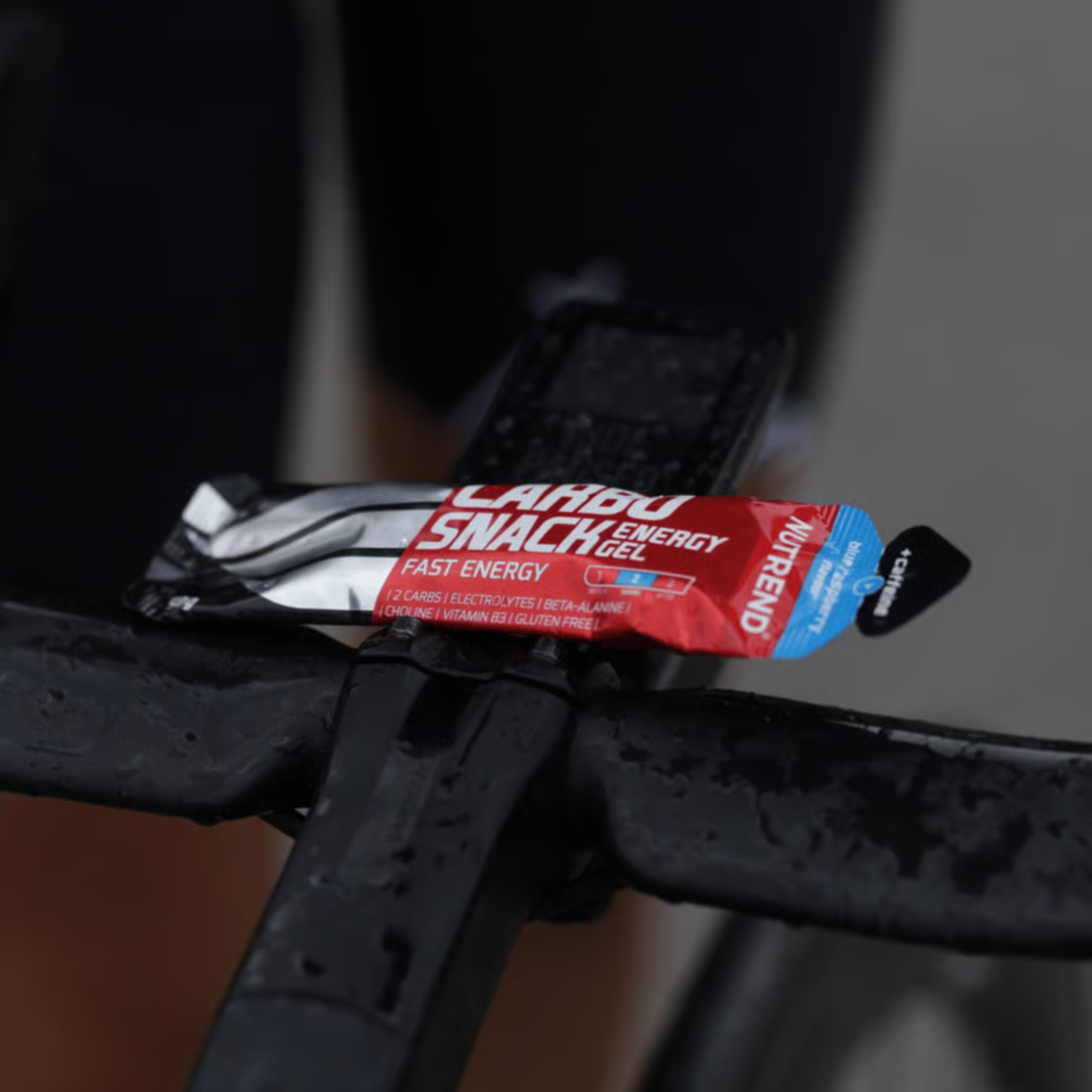 NUTREND - Carbosnack with Caffeine - 18x 50g 