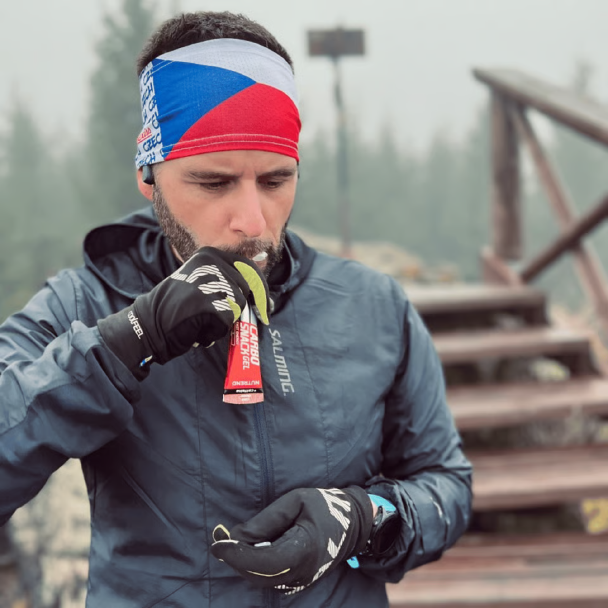 NUTREND - Carbosnack with Caffeine - 12x 2x 50g