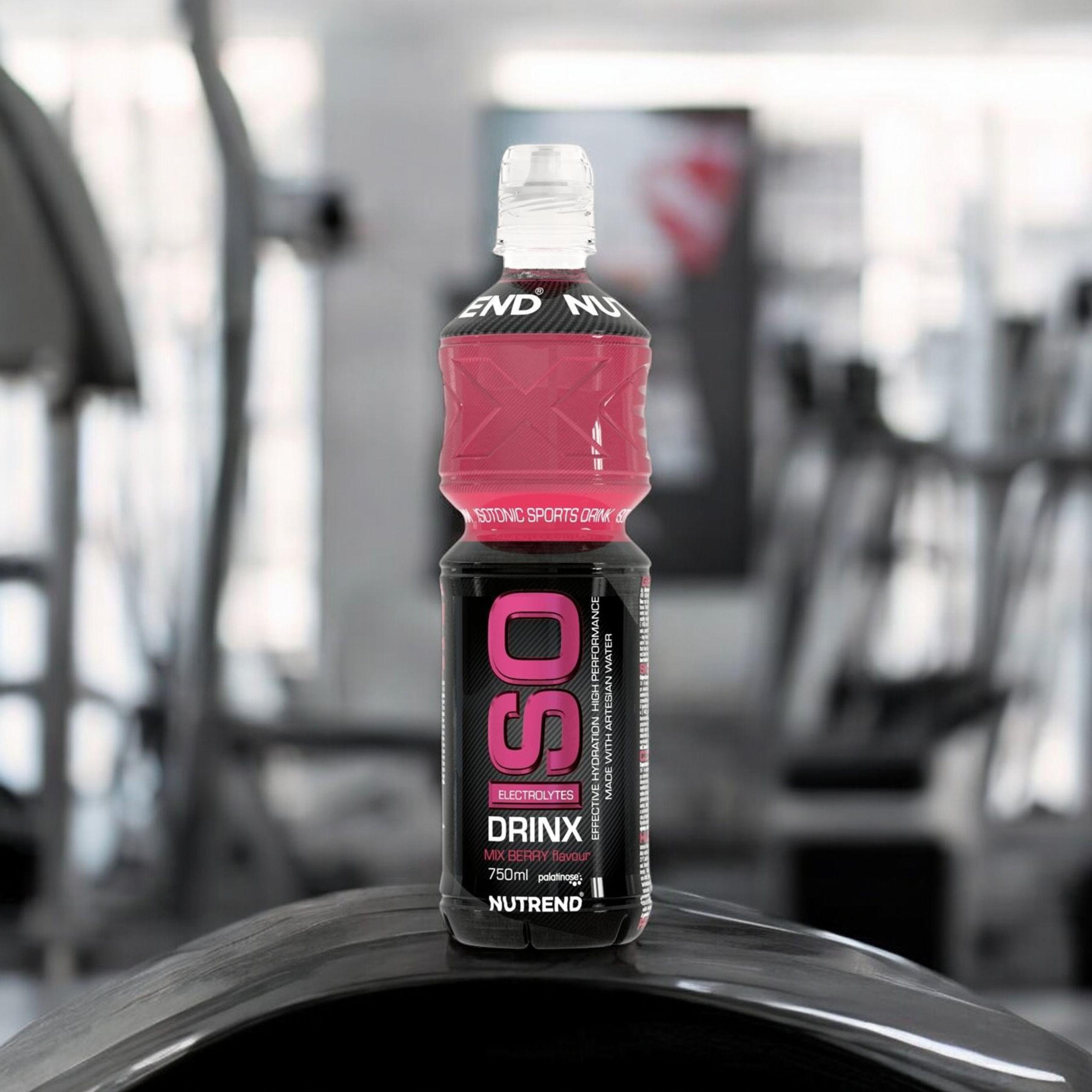 NUTREND - Isodrinx - 8x 750ml - Mix Berry