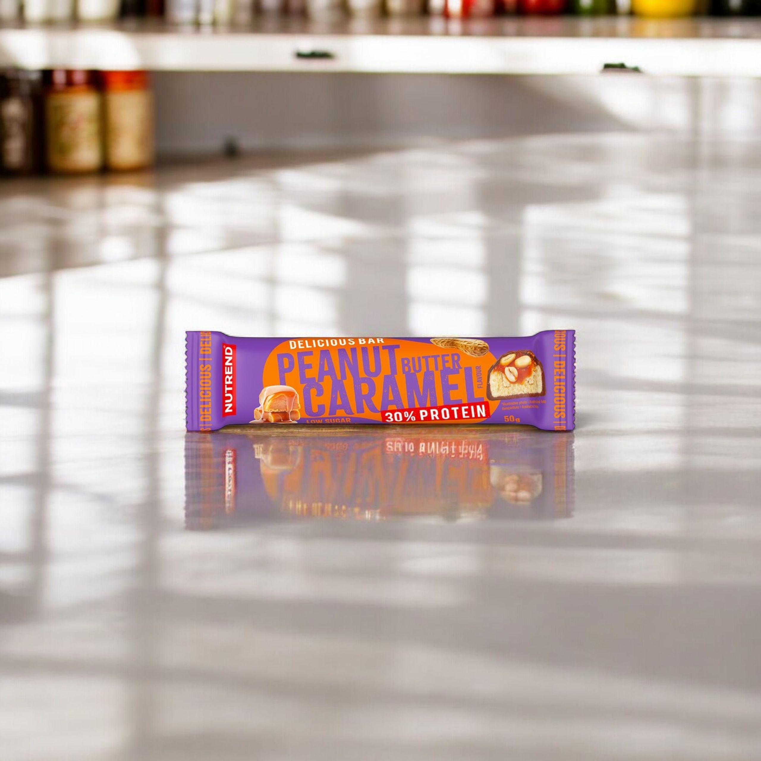 NUTREND Delicious Bar Protein 30 % – 3x 50 g – Masło Orzechowe Karmel